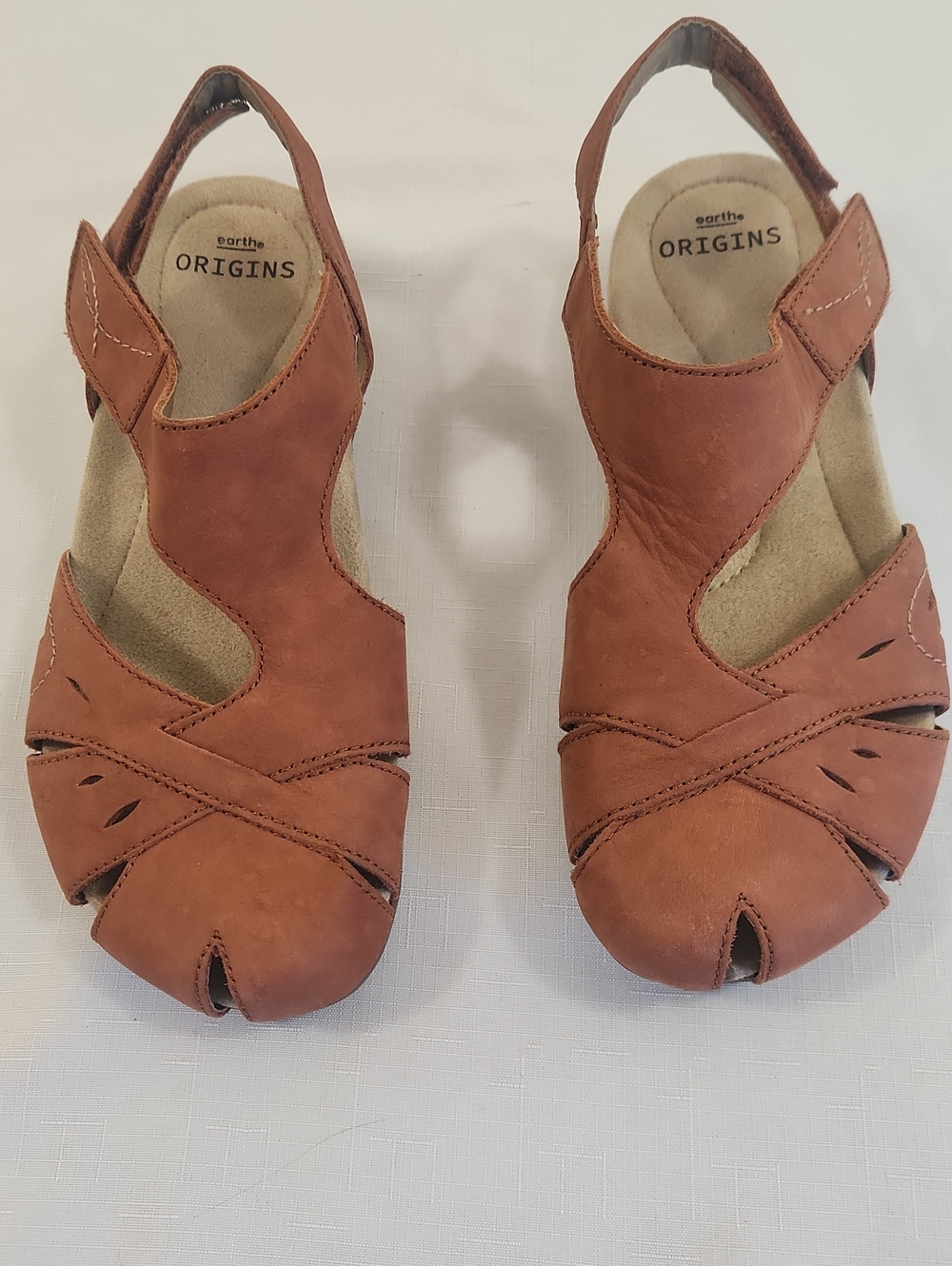 Earth Origins Orange Rust Suede Fisherman Sandals. Size 7.5